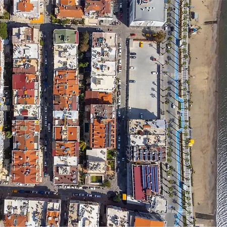 Ezgi's With Terrace In Daire *